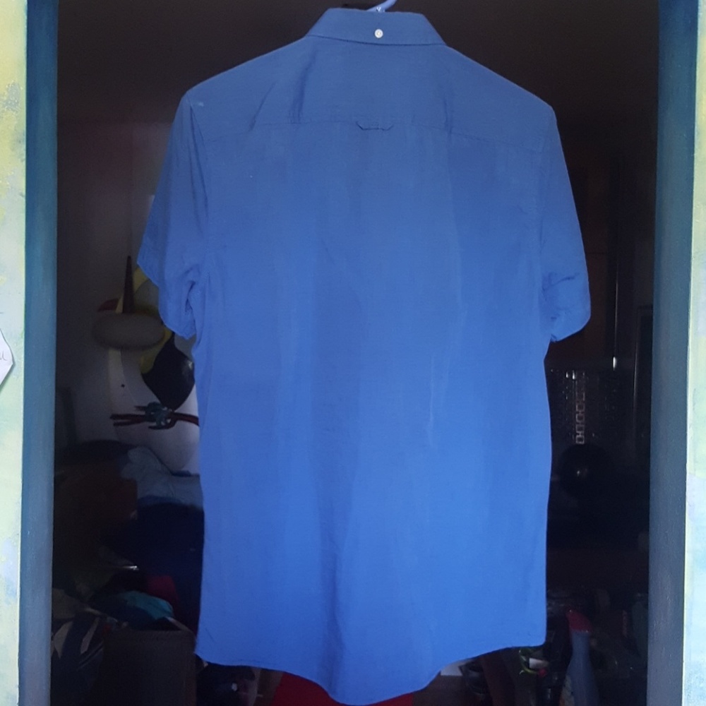 Shirt - Picture 4 of 4